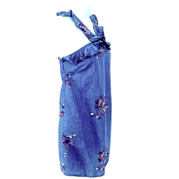 Romeo + Juliet Couture NEW Floral Embroidered Chambray Denim Mini Dress Small - Picture 2 of 9